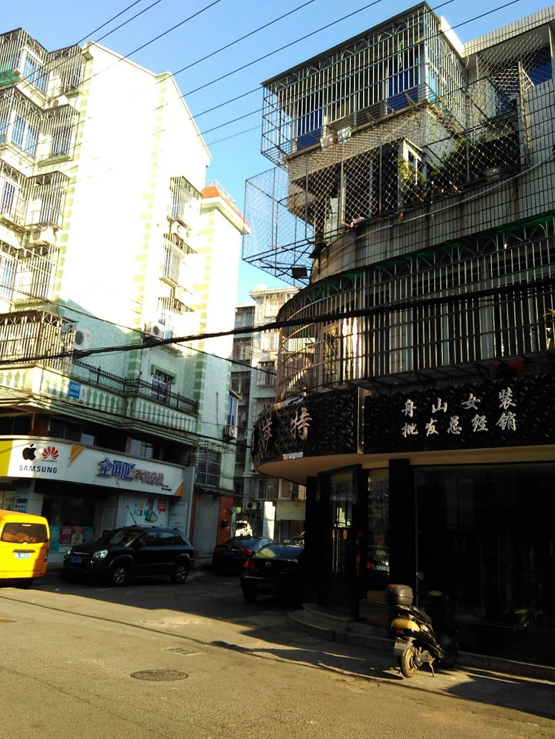 定海区鞋业:创新引领未来